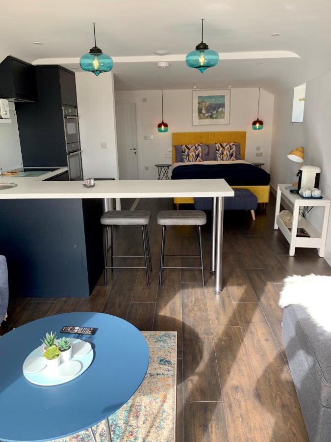 Modern Studio Apartment With Stunning Views! St Ives Eksteriør bilde