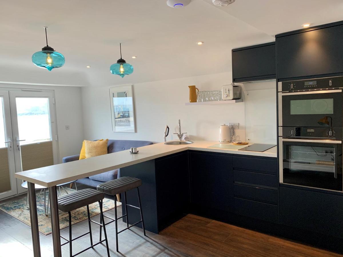 Modern Studio Apartment With Stunning Views! St Ives Eksteriør bilde
