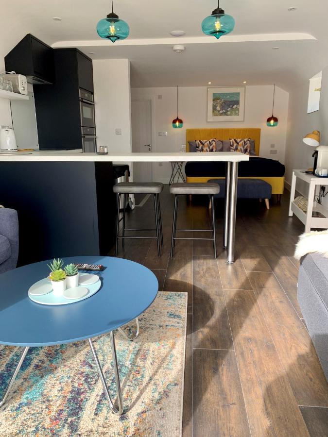 Modern Studio Apartment With Stunning Views! St Ives Eksteriør bilde