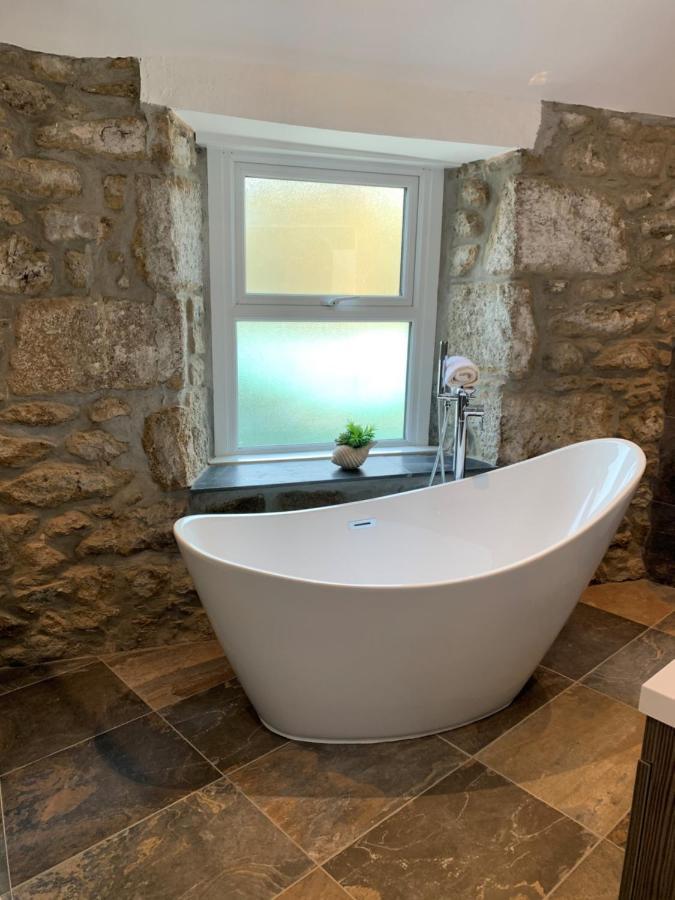 Modern Studio Apartment With Stunning Views! St Ives Eksteriør bilde